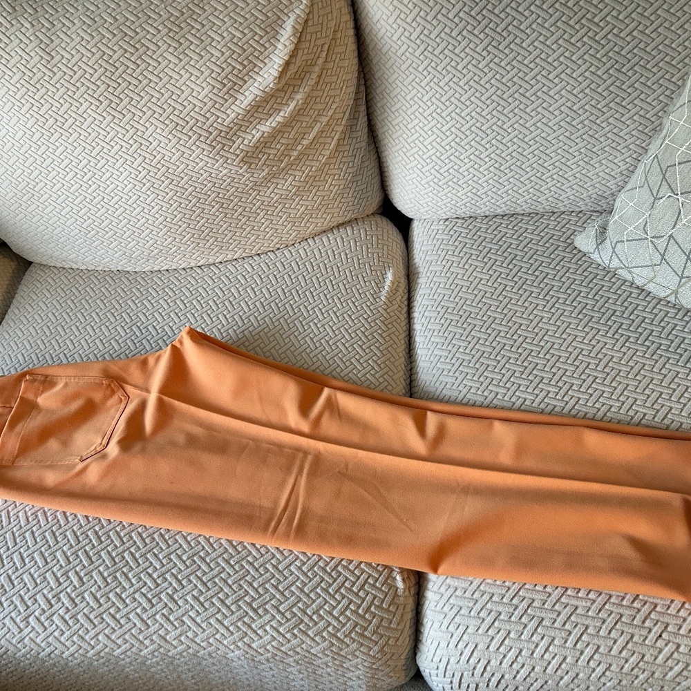 Women’s figs scrubs